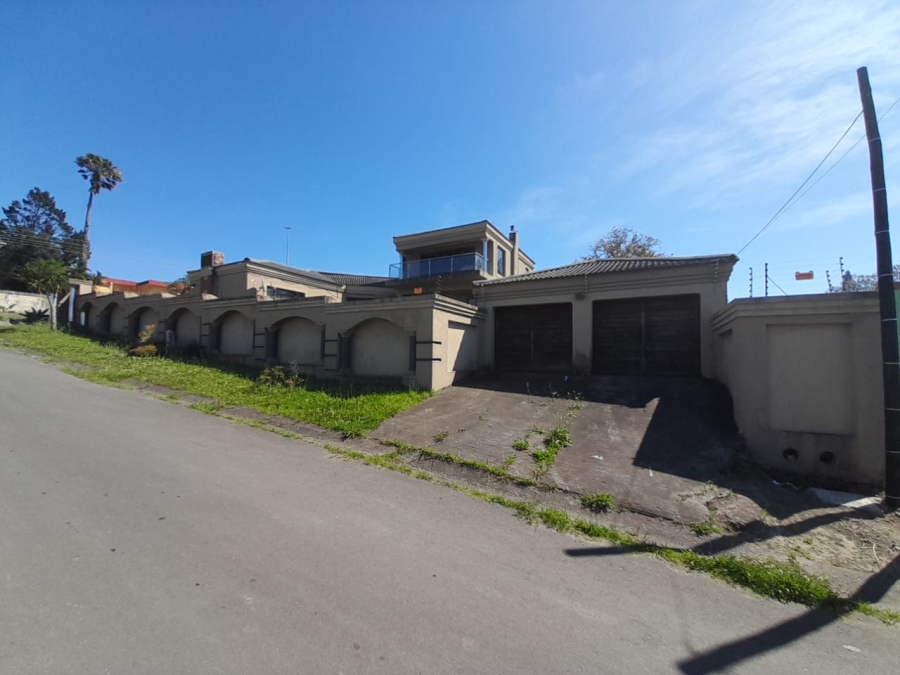 4 Bedroom Property for Sale in Mdantsane Nu 1 Eastern Cape